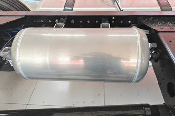 ����HOWO ͳ˧PRO X8 2.5L���� 185���� ��ʿ��12�� ��ɲ 5.15�׵�����ʽ�ῨͼƬ