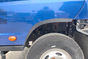�������� ����1 2.5L���� 131���� 4X2 ������5�� 3.3����ж��ͼƬ