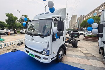 ����Ծ������T1 ��װ�� 4.2�׵��Ŵ��綯��դʽ�Ῠ ����ʱ��120kWhͼƬ