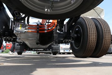 ����˧��ES9 4.18�׵��Ŵ��綯�����Ῠ ����ʱ��140.41kWhͼƬ