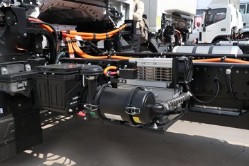 ����˧��ES9 4.18�׵��Ŵ��綯�����Ῠ ����ʱ��140.41kWhͼƬ
