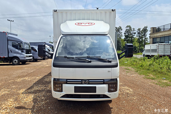 购T4电动载货车 享高达0.4万优惠