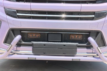 ��������X6000 �����콢 14.6L LNG 630���� 6X4 ��ʿ��12�� AMT�Զ��� ǣ����ͼƬ