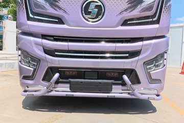 ��������X6000 �����콢 14.6L LNG 630���� 6X4 ��ʿ��12�� AMT�Զ��� ǣ����ͼƬ