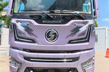 ��������X6000 �����콢 14.6L LNG 630���� 6X4 ��ʿ��12�� AMT�Զ��� ǣ����ͼƬ