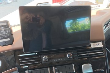 ��������X6000 �����콢 14.6L LNG 630���� 6X4 ��ʿ��12�� AMT�Զ��� ǣ����ͼƬ