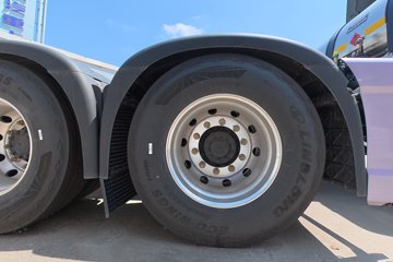 ��������X6000 �����콢 14.6L LNG 630���� 6X4 ��ʿ��12�� AMT�Զ��� ǣ����ͼƬ