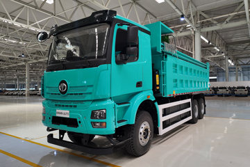 恒天领锐天马续航550km 宁德时代 400.6kWh 功率520kW