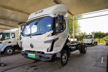 飞碟EW7 4X2 4.08米单排纯电动冷藏车 宁德时代140.41kWh