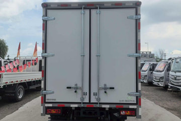 ʱ���캽S1 1.5L CNG 130���� ����6�� Һɲ 3.89���Ű���ʽ΢��ͼƬ