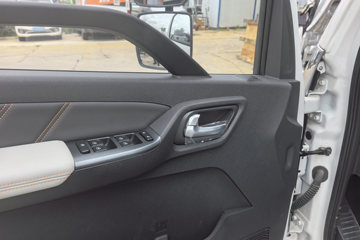 ���� ����M�� 2.0L 127���� CNG 3.19��˫������С��ͼƬ