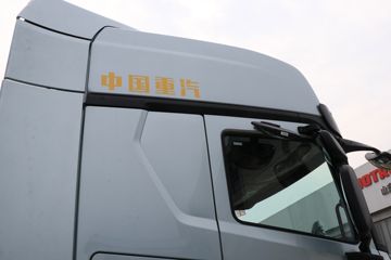 ��������HOWO TS7 14.6L LNG 590���� 6X4 ��ʿ��16�� ǣ����ͼƬ