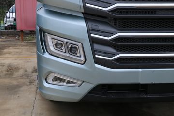 ��������HOWO TS7 14.6L LNG 590���� 6X4 ��ʿ��16�� ǣ����ͼƬ