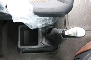 ��������HOWO TS7 14.6L LNG 590���� 6X4 ��ʿ��16�� ǣ����ͼƬ