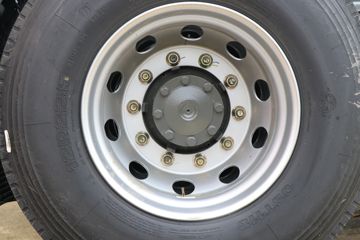 ��������HOWO TS7 14.6L LNG 590���� 6X4 ��ʿ��16�� ǣ����ͼƬ