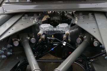��������HOWO TS7 14.6L LNG 590���� 6X4 ��ʿ��16�� ǣ����ͼƬ