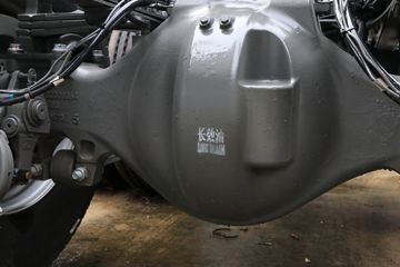 ��������HOWO TS7 14.6L LNG 590���� 6X4 ��ʿ��16�� ǣ����ͼƬ
