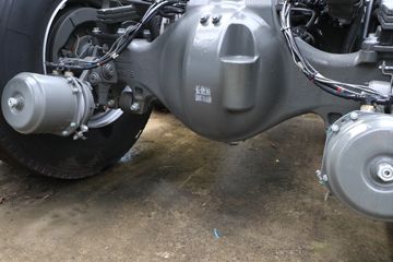 ��������HOWO TS7 14.6L LNG 590���� 6X4 ��ʿ��16�� ǣ����ͼƬ