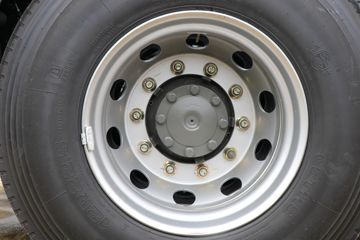 ��������HOWO TS7 14.6L LNG 590���� 6X4 ��ʿ��16�� ǣ����ͼƬ