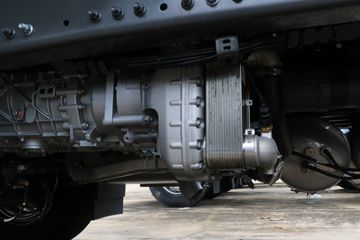 ��������HOWO TS7 14.6L LNG 590���� 6X4 ��ʿ��16�� ǣ����ͼƬ