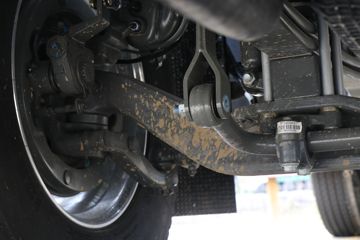 ��������HOWO TS7 14.6L LNG 590���� 6X4 ��ʿ��16�� ǣ����ͼƬ