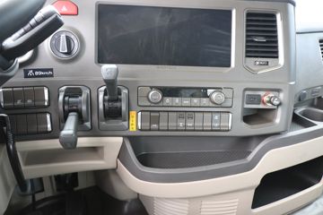 ��������HOWO TS7 12.4L LNG 480���� 6X4 �й�����12�� AMT�Զ��� ǣ����ͼƬ