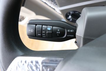 ��������HOWO TS7 12.4L LNG 480���� 6X4 �й�����12�� AMT�Զ��� ǣ����ͼƬ