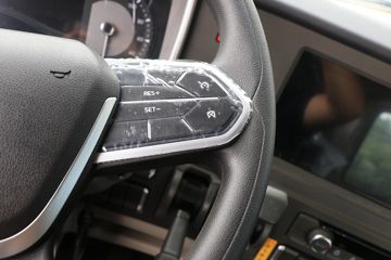 ��������HOWO TS7 12.4L LNG 480���� 6X4 �й�����12�� AMT�Զ��� ǣ����ͼƬ