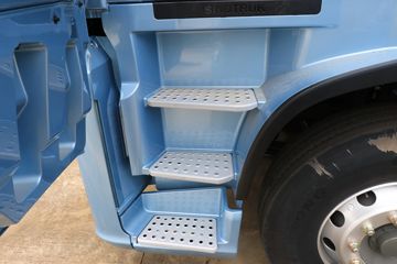 ��������HOWO TS7 12.4L LNG 480���� 6X4 �й�����12�� AMT�Զ��� ǣ����ͼƬ