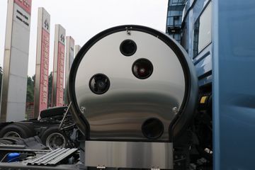 ��������HOWO TS7 12.4L LNG 480���� 6X4 �й�����12�� AMT�Զ��� ǣ����ͼƬ