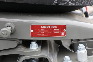 ��������HOWO TS7 12.4L LNG 480���� 6X4 �й�����12�� AMT�Զ��� ǣ����ͼƬ