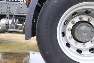 ��������HOWO TS7 12.4L LNG 480���� 6X4 �й�����12�� AMT�Զ��� ǣ����ͼƬ