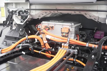 ����˧��ES9 4.18�׵��Ŵ��綯��ʽ�Ῠ ����ʱ��171.87kWhͼƬ