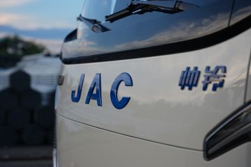 ��������ԴEZ6 ��ɲ 4.15�׵��Ŵ��綯��ʽ�Ῠ ����ʱ��120.27kWhͼƬ