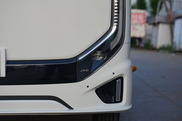 ��������ԴEZ6 ��ɲ 4.15�׵��Ŵ��綯��ʽ�Ῠ ����ʱ��120.27kWhͼƬ
