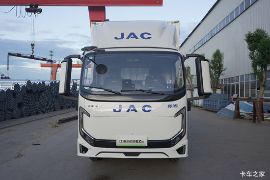 ��������ԴEZ6 ��ɲ 4.15�׵��Ŵ��綯�����Ῠ ����ʱ��100.07kWh