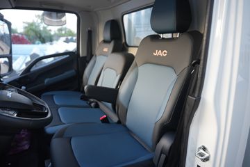 ��������ԴEZ6 ��ɲ 4.15�׵��Ŵ��綯��ʽ�Ῠ ����ʱ��120.27kWhͼƬ