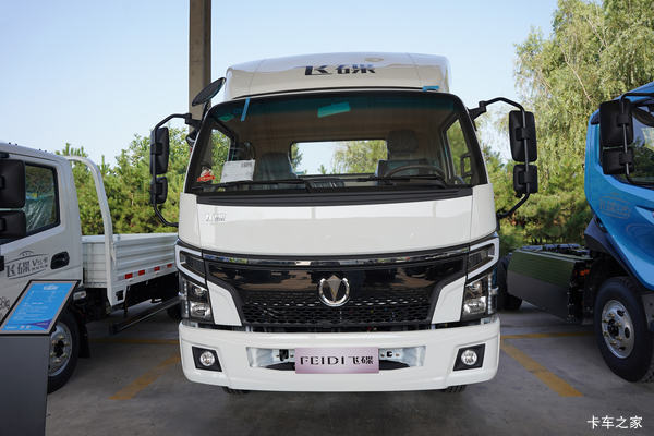 飞碟奥驰MV6 2L CNG 150马力  4.18米单排厢式轻卡