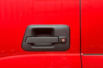 ŷ������ 4.5L���� 240���� 4X2 ��ʿ��8�� 9.8����ʽ�ػ���ͼƬ