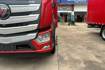ŷ������ 4.5L���� 240���� 4X2 ��ʿ��8�� 9.8����ʽ�ػ���ͼƬ