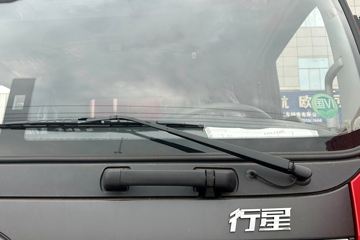 ŷ������ 4.5L���� 240���� 4X2 ��ʿ��8�� 9.8����ʽ�ػ���ͼƬ