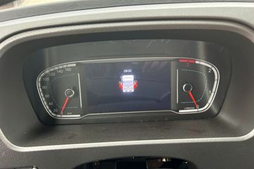 ŷ������ 4.5L���� 240���� 4X2 ��ʿ��8�� 9.8����ʽ�ػ���ͼƬ