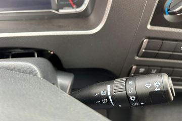 ŷ������ 4.5L���� 240���� 4X2 ��ʿ��8�� 9.8����ʽ�ػ���ͼƬ