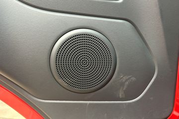 ŷ������ 4.5L���� 240���� 4X2 ��ʿ��8�� 9.8����ʽ�ػ���ͼƬ