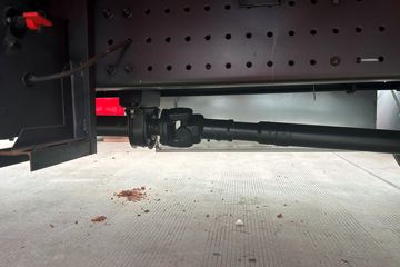 ŷ������ 4.5L���� 240���� 4X2 ��ʿ��8�� 9.8����ʽ�ػ���ͼƬ