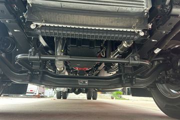 ŷ������ 4.5L���� 240���� 4X2 ��ʿ��8�� 9.8����ʽ�ػ���ͼƬ