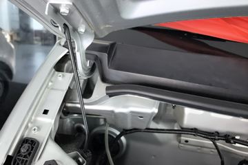 ������Խ ����K5 ������ 2L CNG 120���� 5�� 2.7��˫������΢��ͼƬ