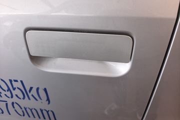 ������Խ ����K5 ������ 2L CNG 120���� 5�� 2.7��˫������΢��ͼƬ