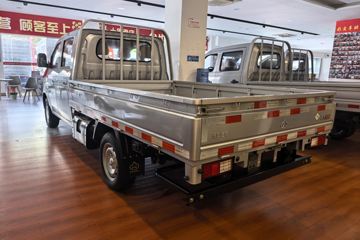 ������Խ ����K5 ������ 2L CNG 120���� 5�� 2.7��˫������΢��ͼƬ