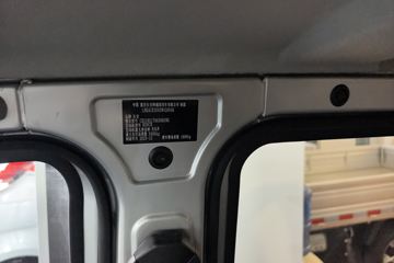 ������Խ ����K5 ������ 2L CNG 120���� 5�� 2.7��˫������΢��ͼƬ